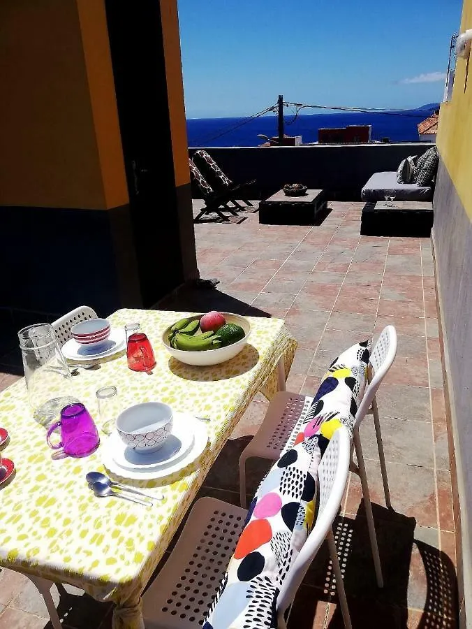 Apartamento La Caleta Isla de El Hierro terrace with incredible views